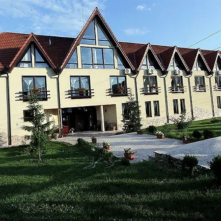 Hotel Conacul Archia 4*